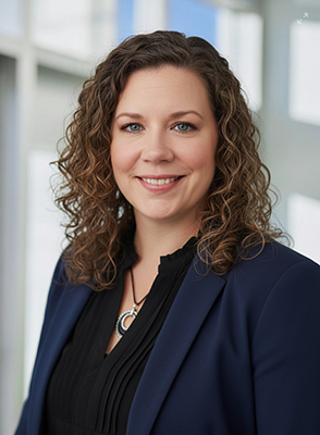 Amy Eakin Headshot 2025